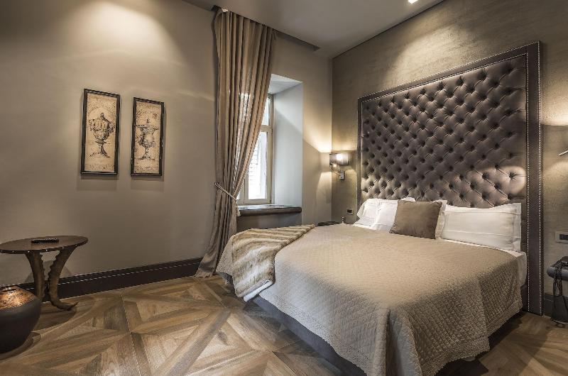 Forvm Boutique Hotel Trieste Bagian luar foto