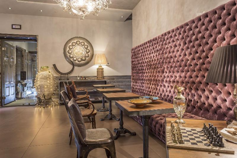 Forvm Boutique Hotel Trieste Bagian luar foto